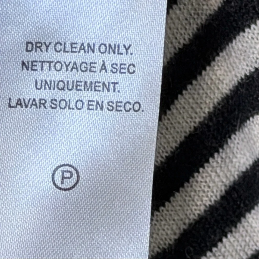 Splendid | Striped Boxy Crop Top Stretchy Lightweight Sweater - Picture 10 of 12